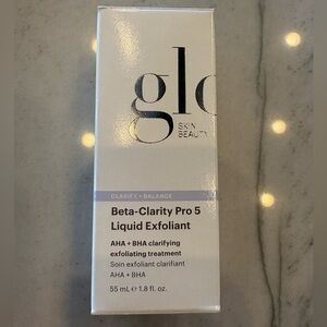 Glo Skin Beauty Exfoliant with AHA and BHA